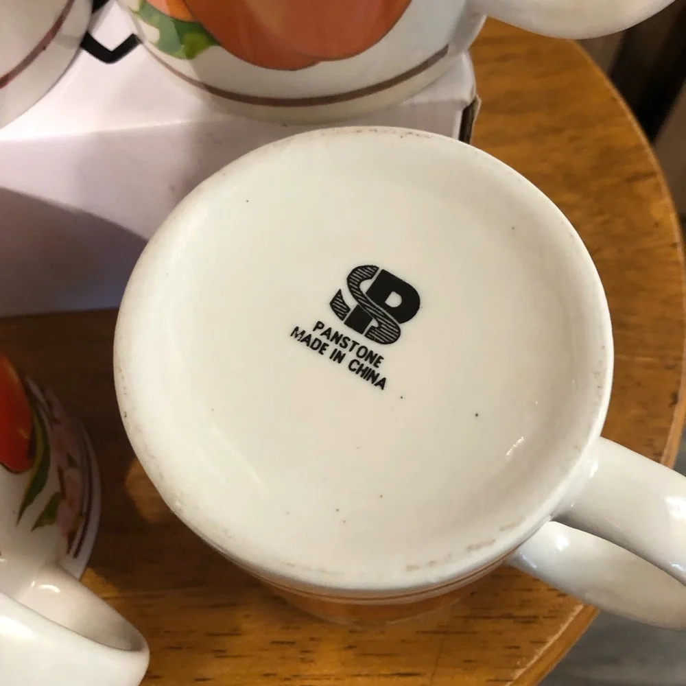 Vintage Style Mid Century Fruit Mug Set